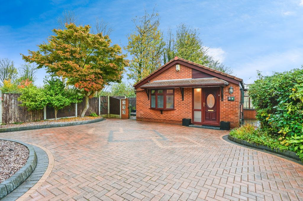 Property photo 2 of 15