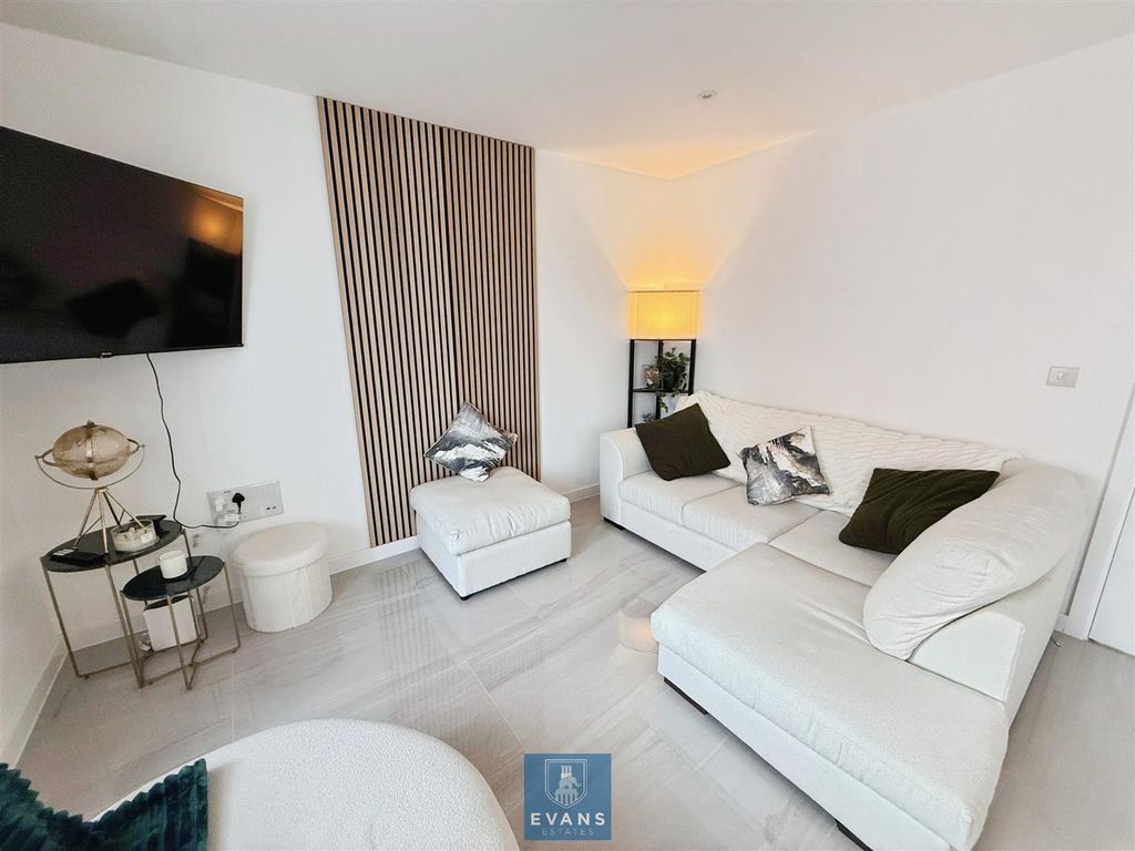 Property photo 2 of 12 Living Room