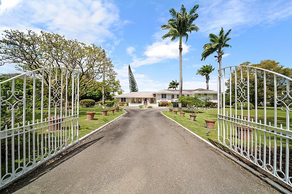 Property photo 1 of 59