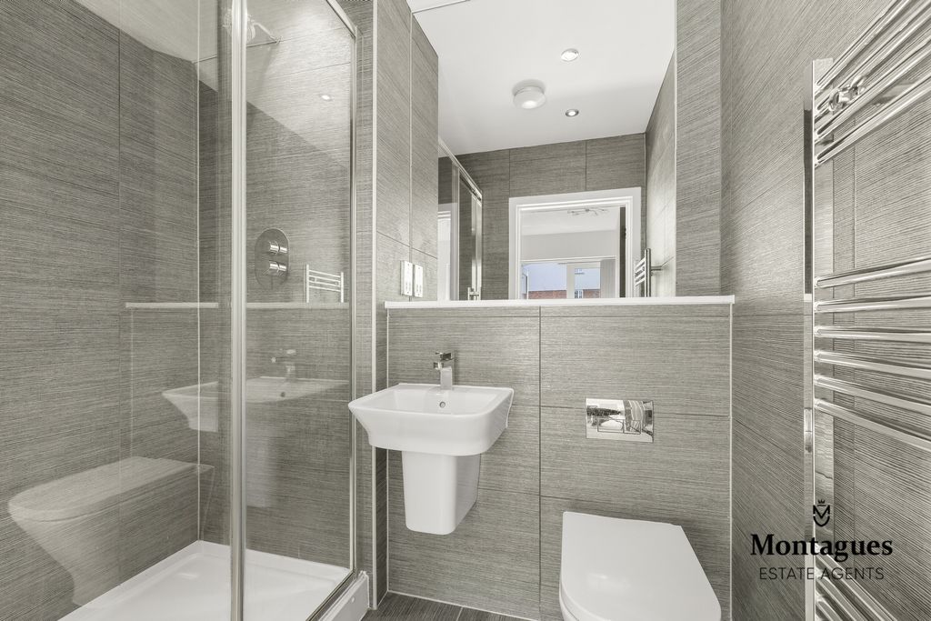 Additional image 16 of 2 bed flat for saleCentre Drive, Epping CM16