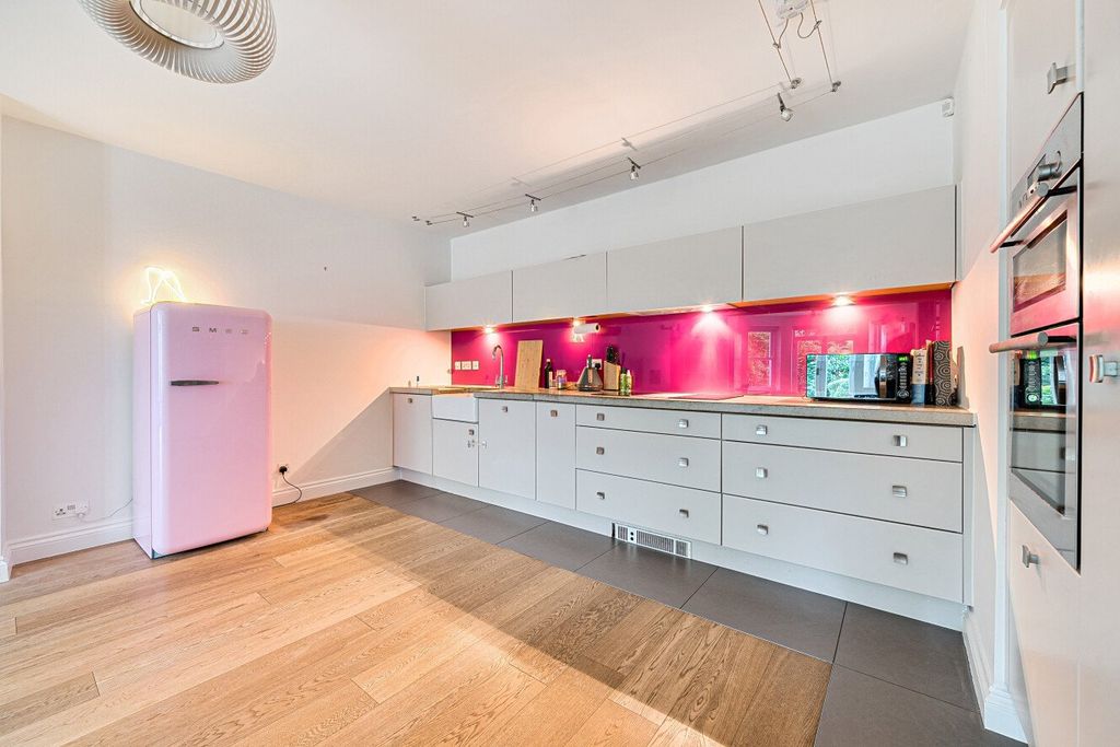 Property photo 3 of 13 Picture No. 34