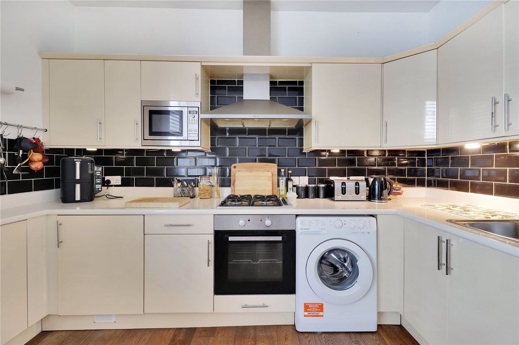 Property photo 3 of 13 Kitchen
