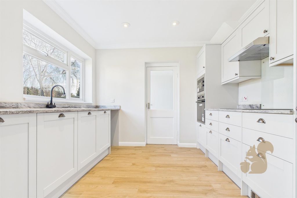 Property photo 2 of 22 Cam03877G0-Pr0287-Still004.Jpg