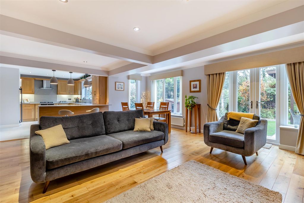 Property photo 2 of 49 8626720-Interior18.Jpg
