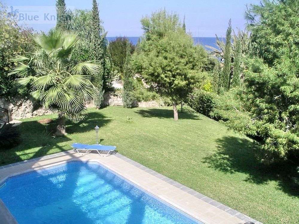 Property photo 1 of 21