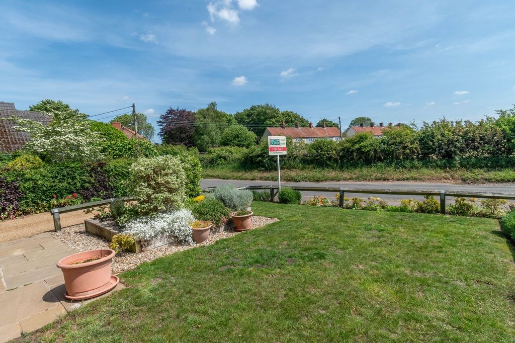 Property photo 3 of 21