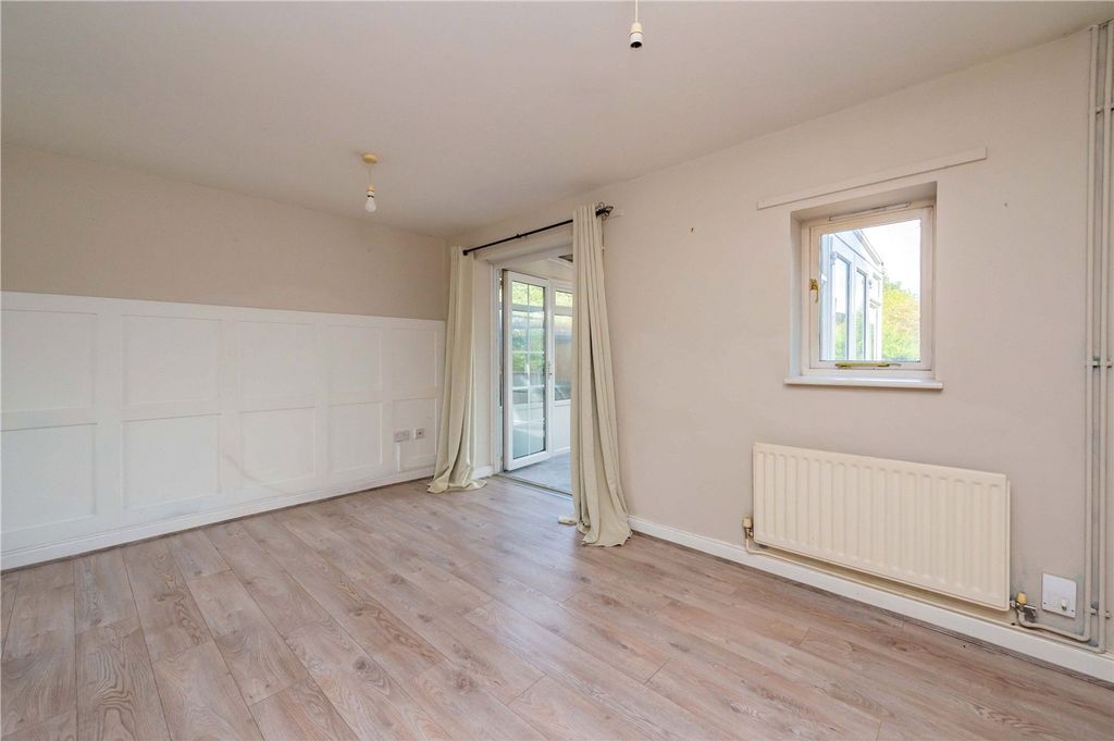 Property photo 3 of 25 Picture No. 14