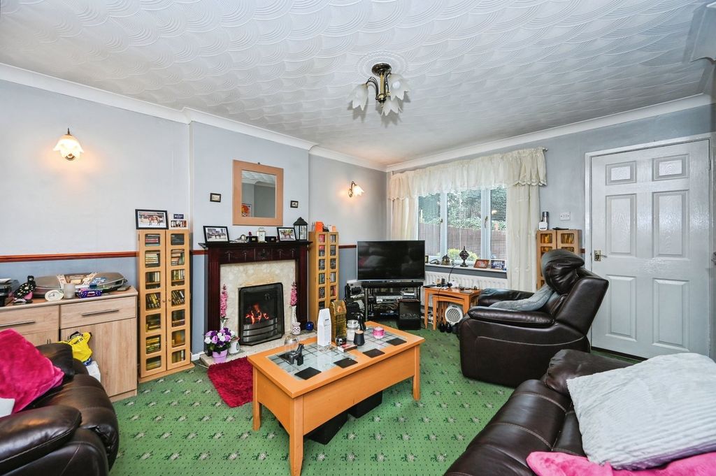 Property photo 2 of 16