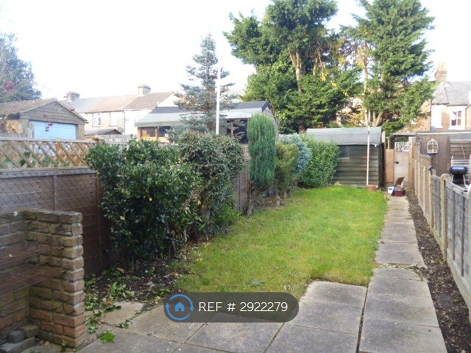 Property photo 2 of 9 Garden