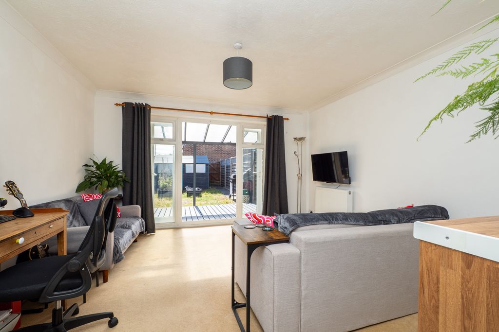 Property photo 2 of 14 Picture No. 04