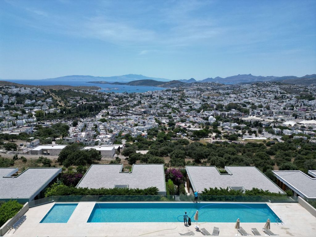 Property photo 2 of 25 A Must-See Duplex Property For Sale In Bodrum - Part Of Stunning Complex In Yenikoy