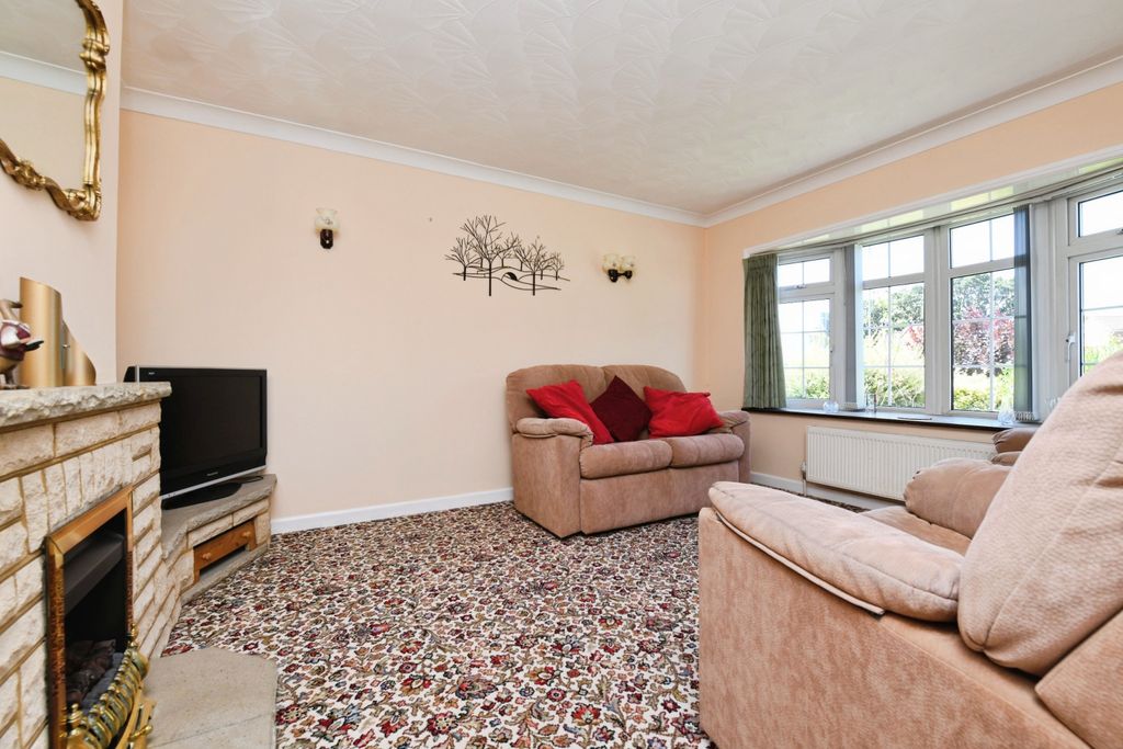 Property photo 3 of 24