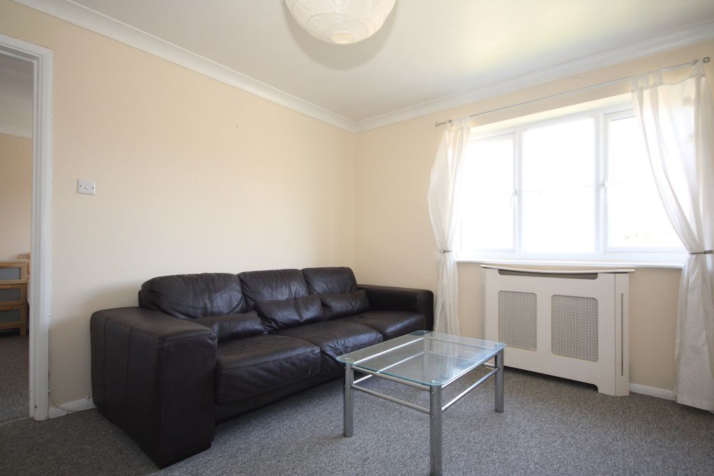 Property photo 2 of 5 Living Room