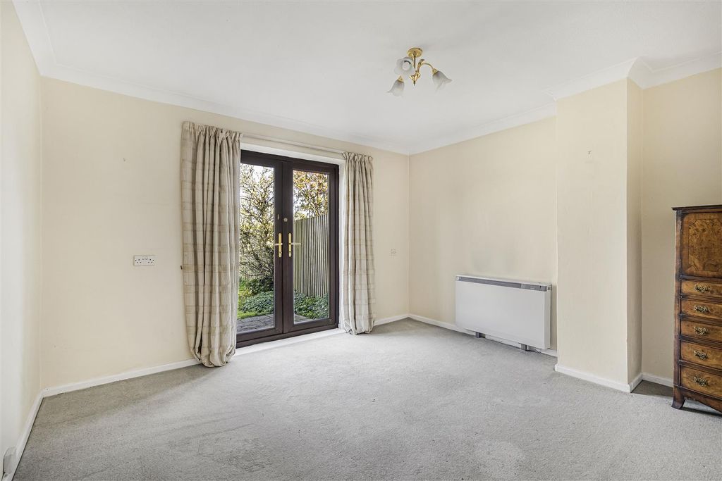 Property photo 3 of 16 11_49821.Jpg