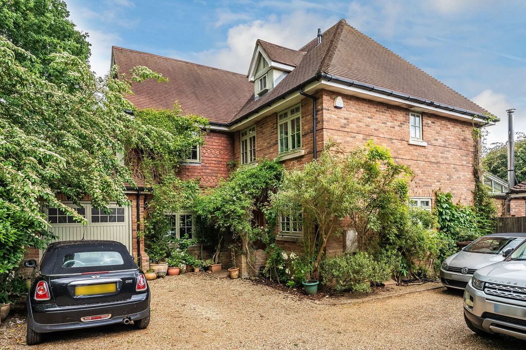 Property photo 1 of 42
