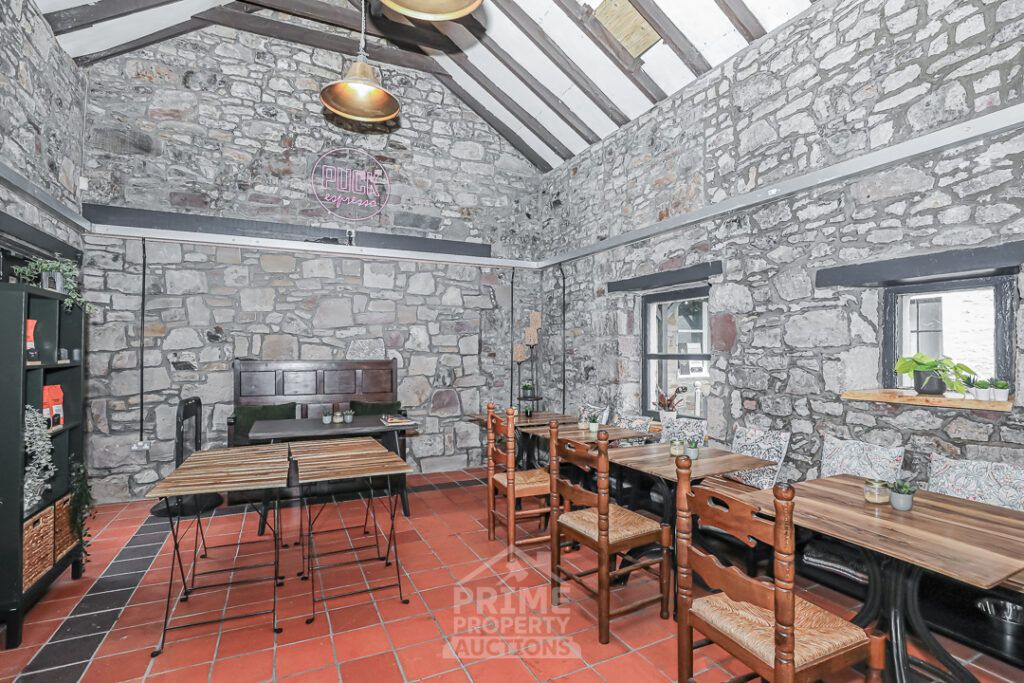 Property photo 3 of 11