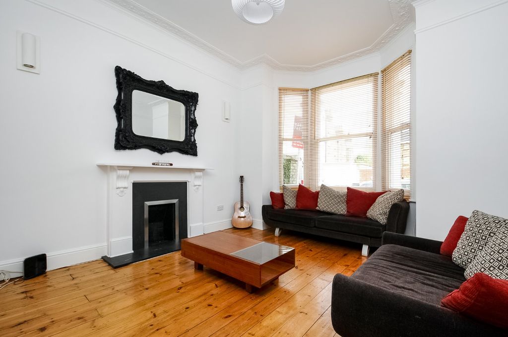 Property photo 2 of 8 Picture No. 06