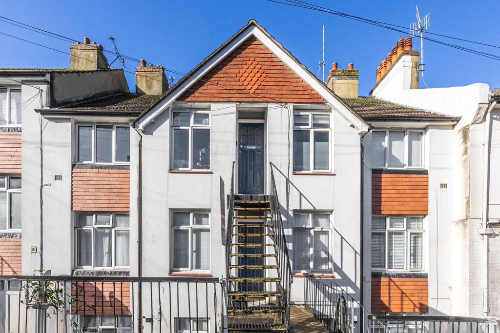 Property photo 1 of 13 Bonchurch Road-003 ..Jpg