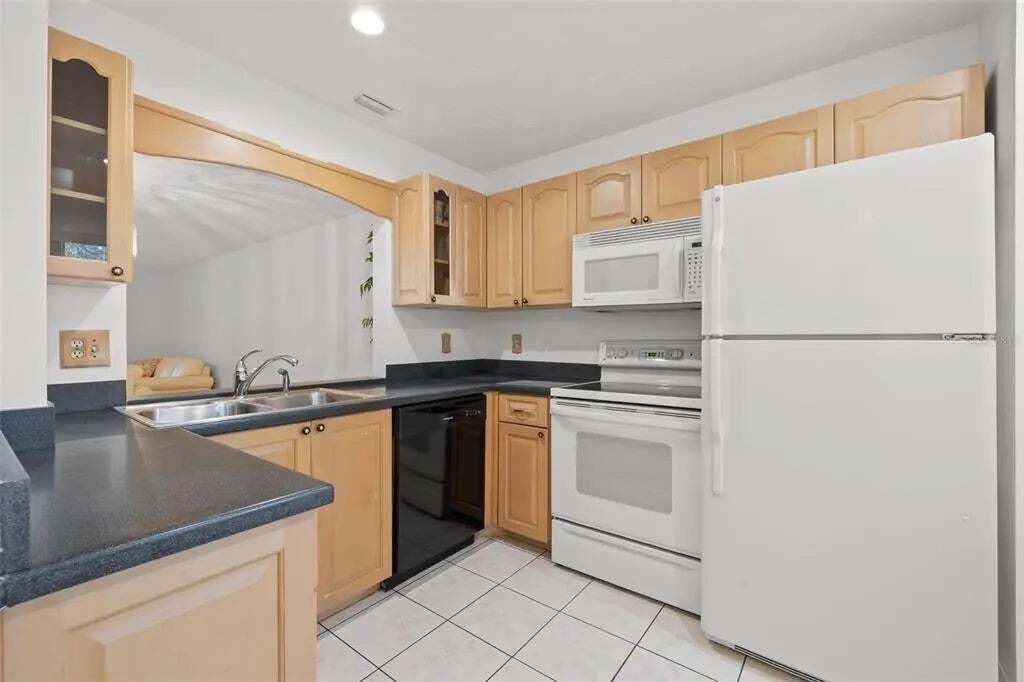 Property photo 3 of 20 <Alttext/>