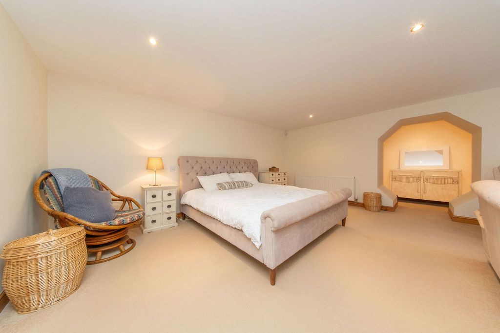 Additional image 15 of 4 bed villa for saleJamphlars Road, Cardenden, Lochgelly KY5