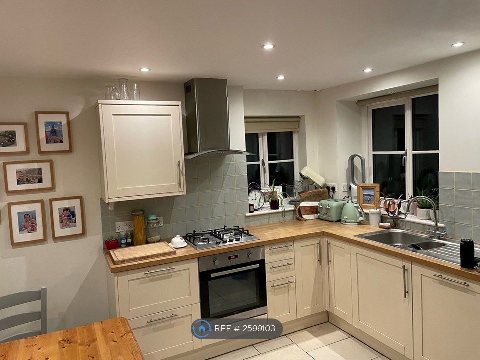 Property photo 3 of 12 Kitchen With Outlook To Rear Garden