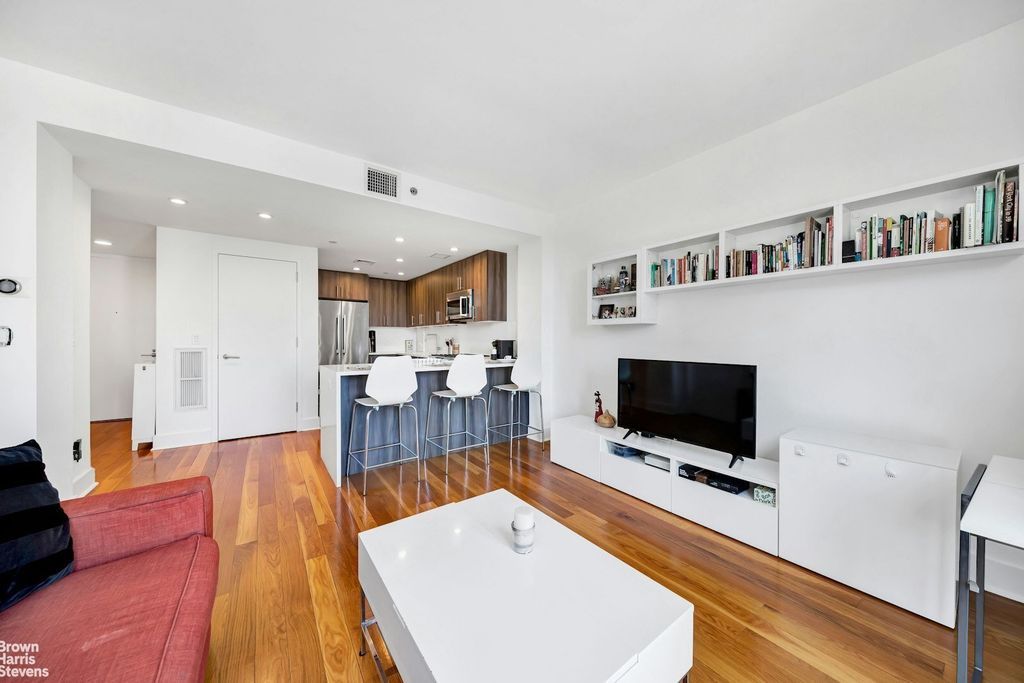 Property photo 2 of 11 <Alttext/>
