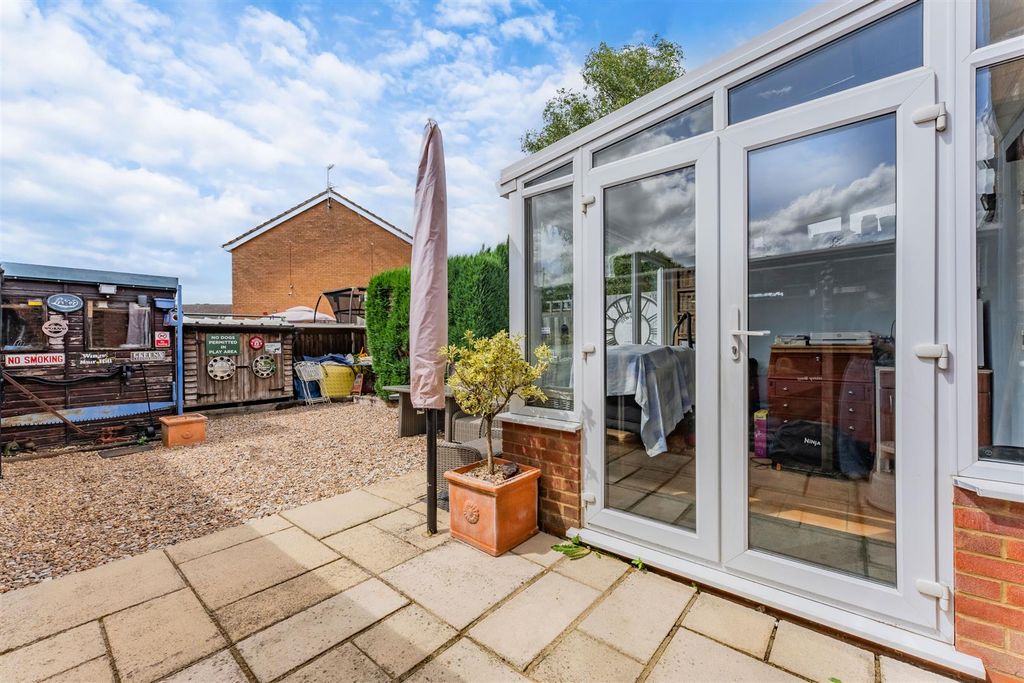 Property photo 3 of 16