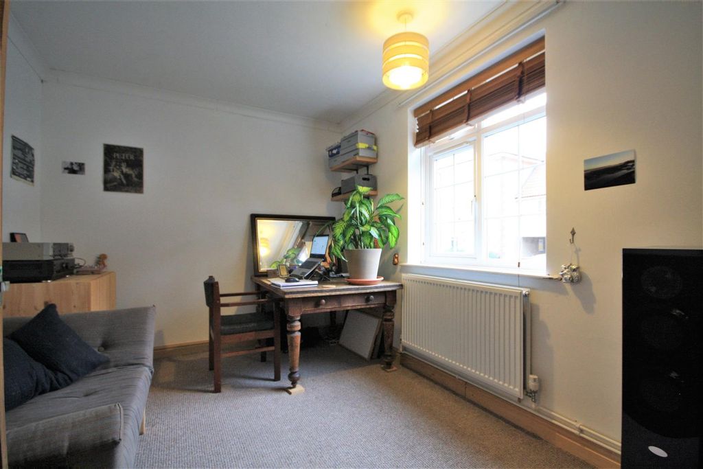 Property photo 3 of 8 Img_3952.Jpg