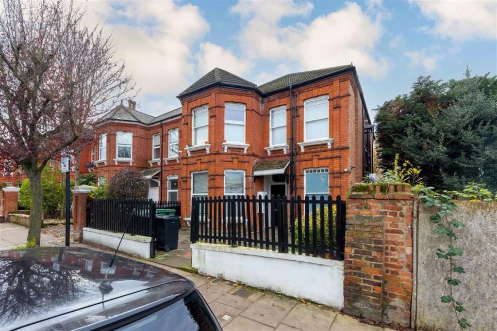 Property photo 3 of 8