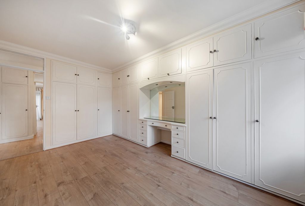 Property photo 2 of 11 1421461-6-699F65d...