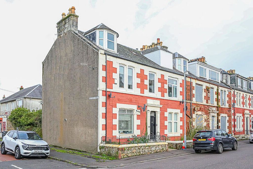 Property photo 1 of 5