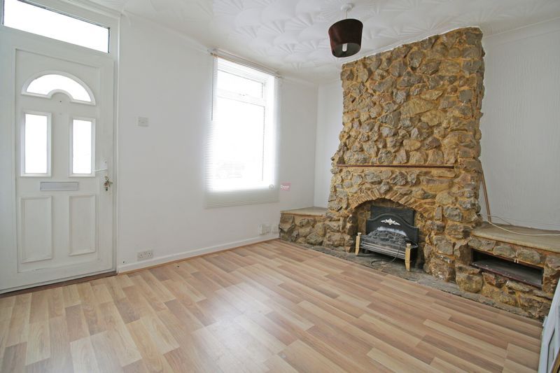 Property photo 2 of 6 Photo 7
