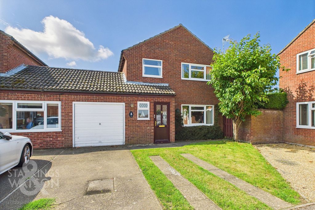 Property photo 1 of 27