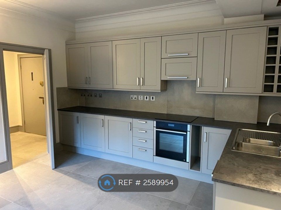 Property photo 2 of 26 Kitchen