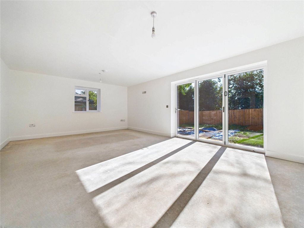 Property photo 2 of 20 2 - Picture No. 20