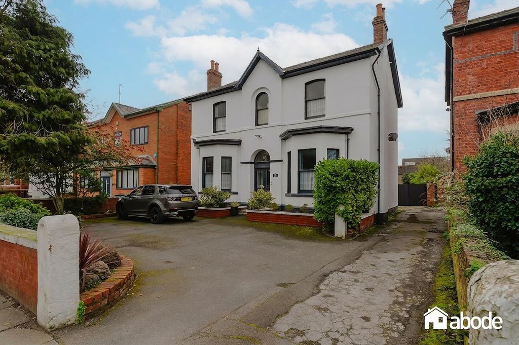 Property photo 1 of 37 37 Ash Street-11.Jpg