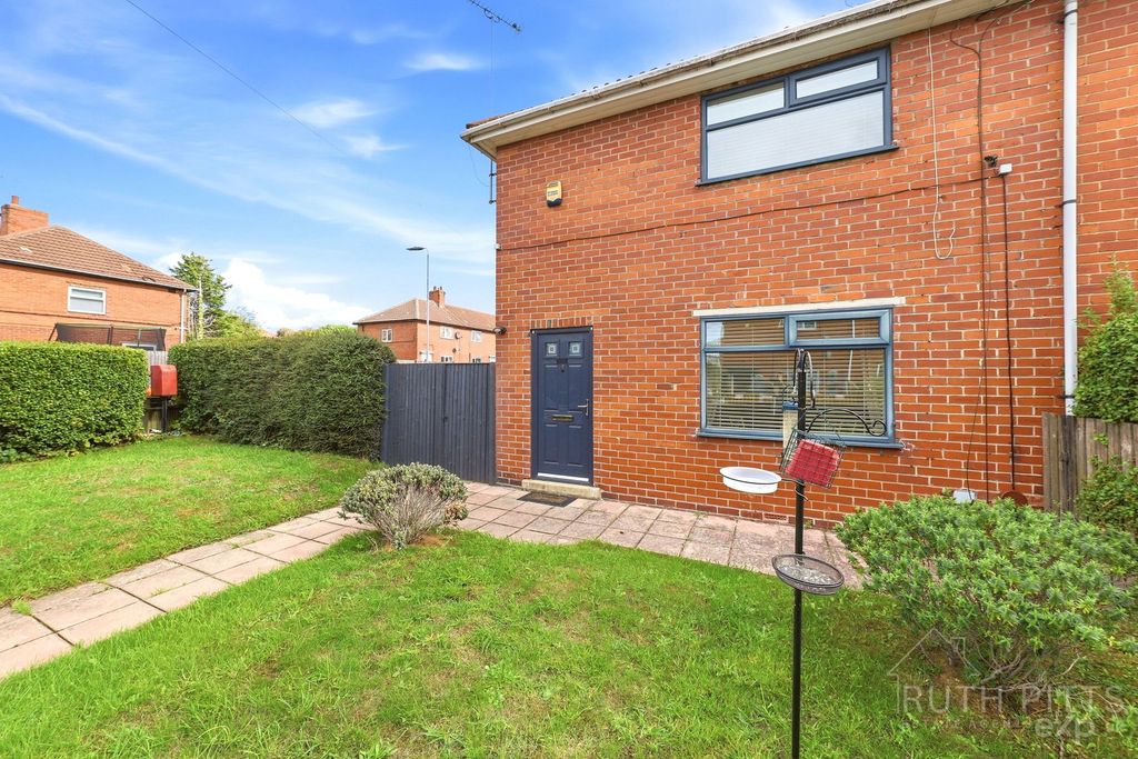 Property photo 2 of 29