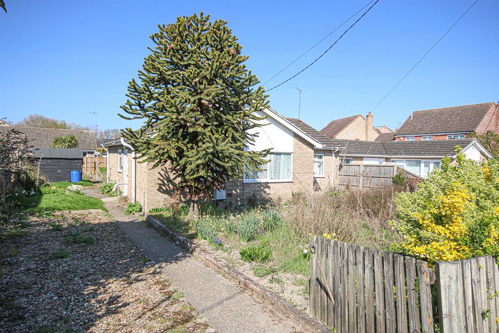 Property photo 1 of 15 Front 2.Jpg