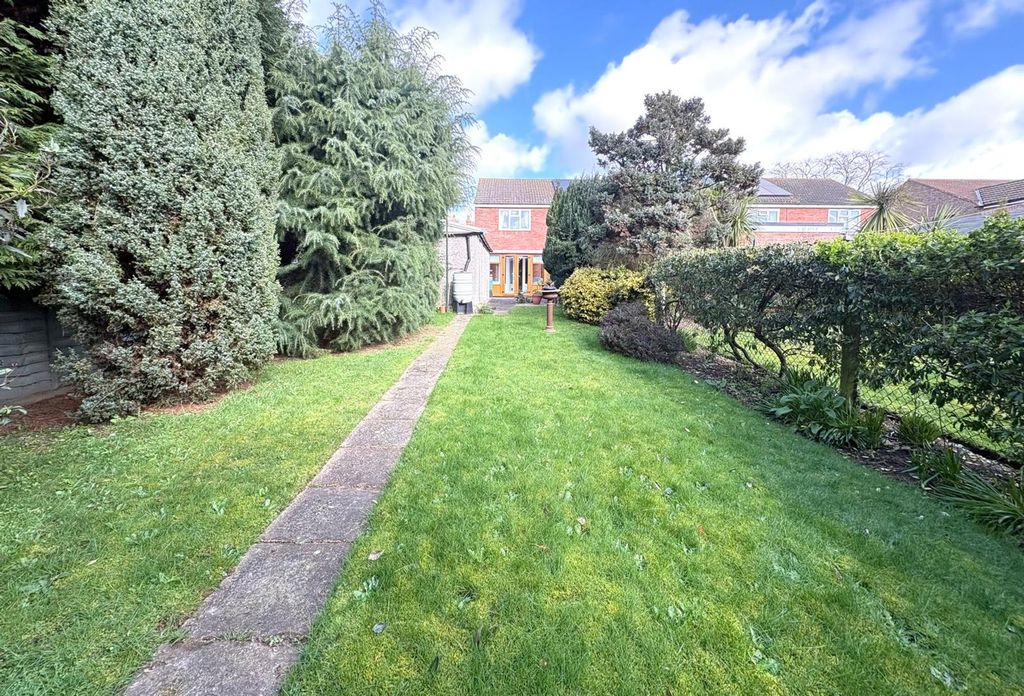 Property photo 2 of 9