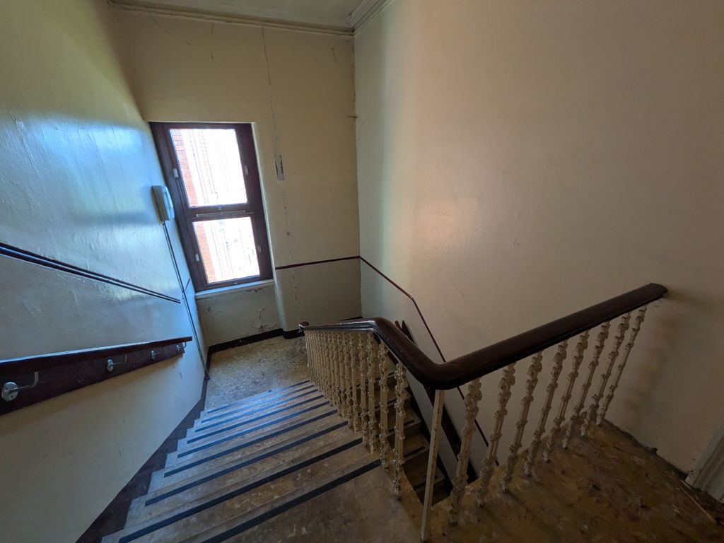 Property photo 3 of 7 3
