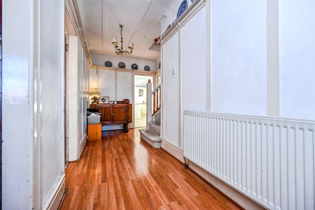 Property photo 2 of 14 Picture No. 32