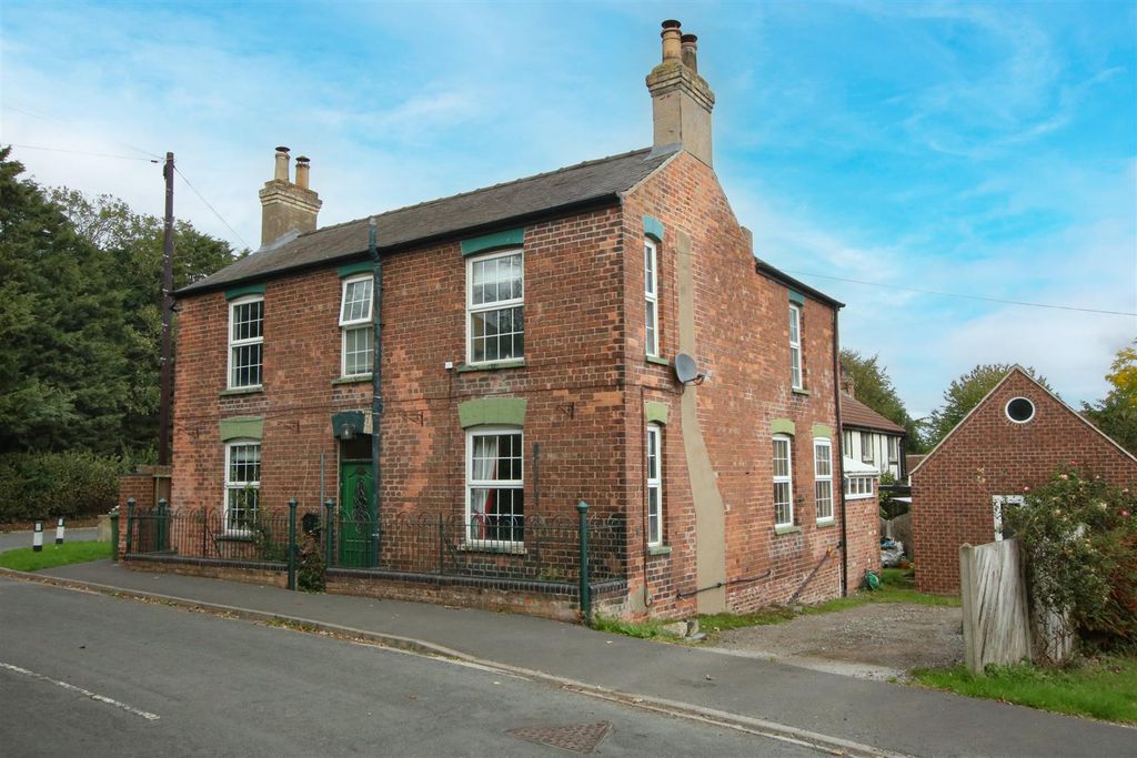 Property photo 1 of 19 Front