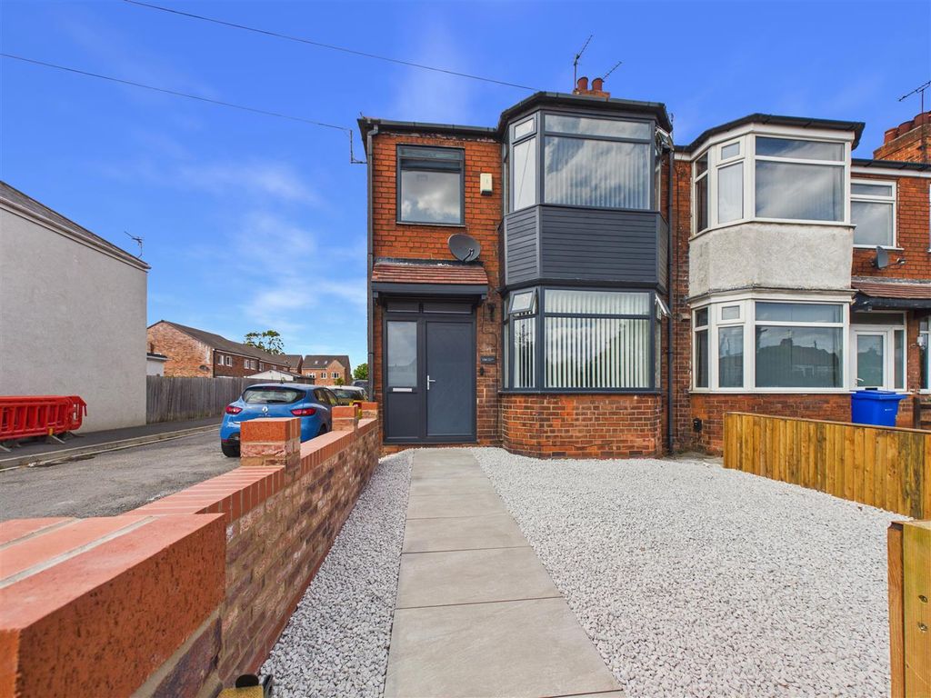 Property photo 1 of 13 Cam05193G0-Pr0187-Still015.Jpg