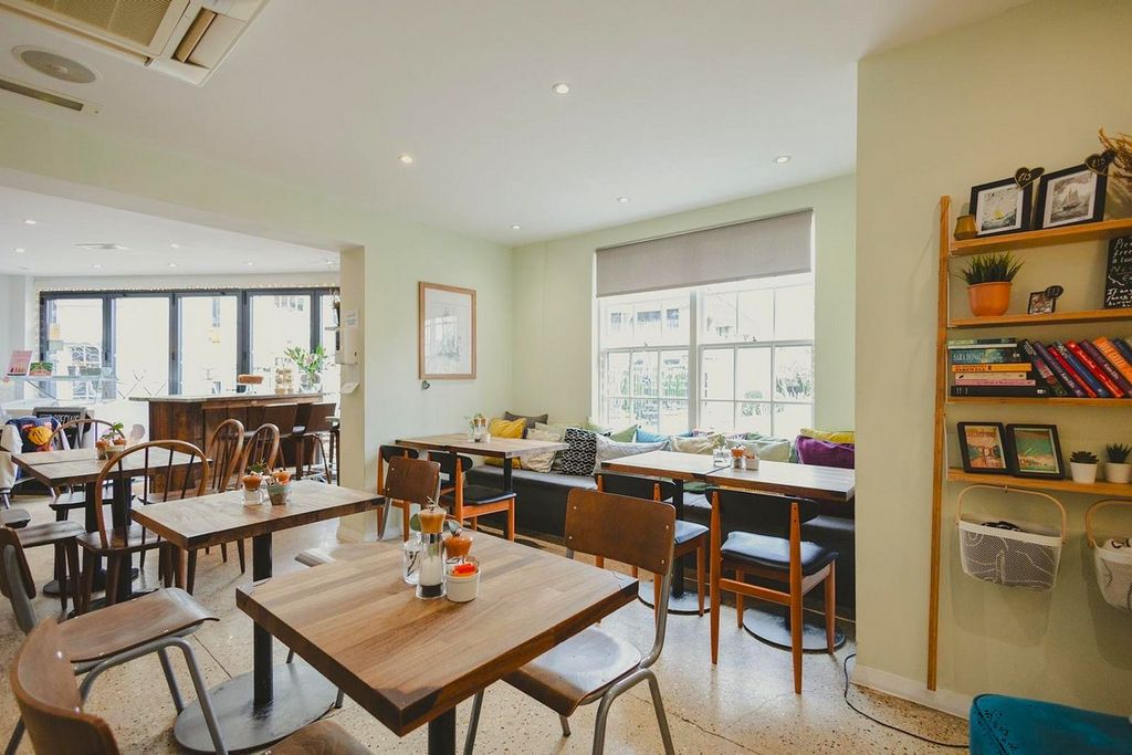 Property photo 2 of 7