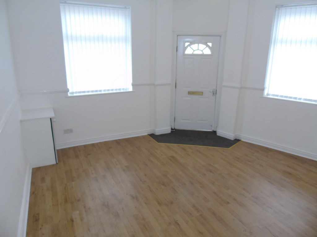 Property photo 2 of 11 Photo 6