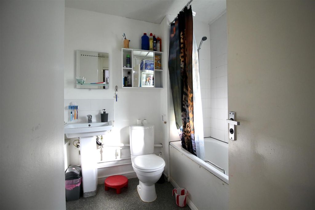 Property photo 2 of 6 Img_7975.Jpg