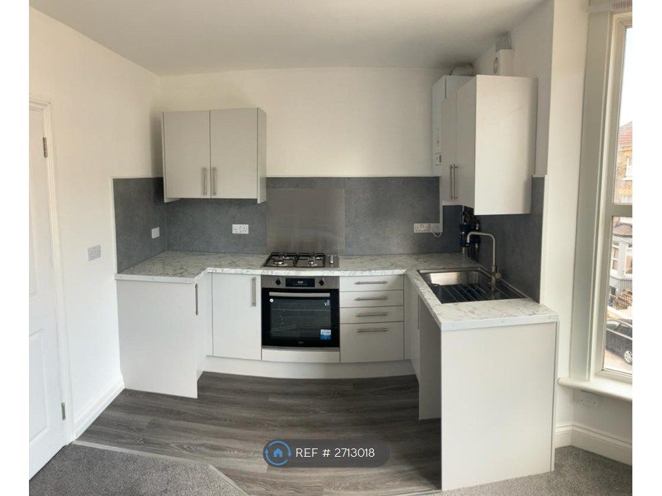 Property photo 1 of 5 Kitchen