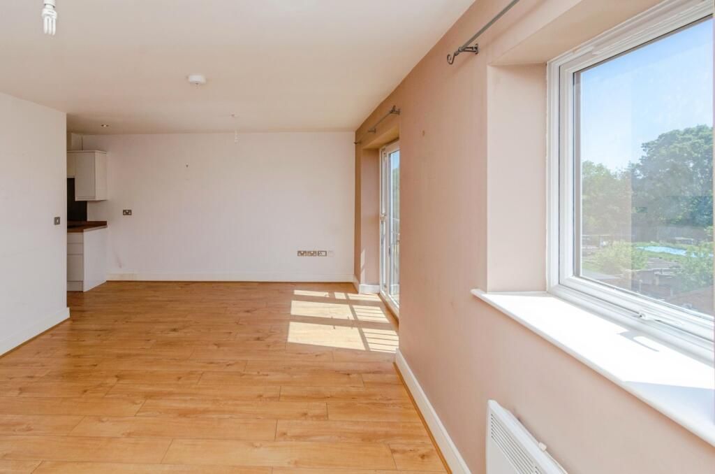 Property photo 3 of 9 Reception Room