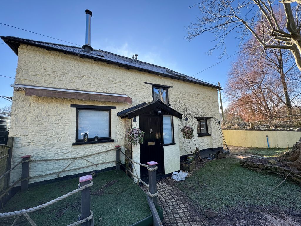 Property photo 1 of 10 Ext Front