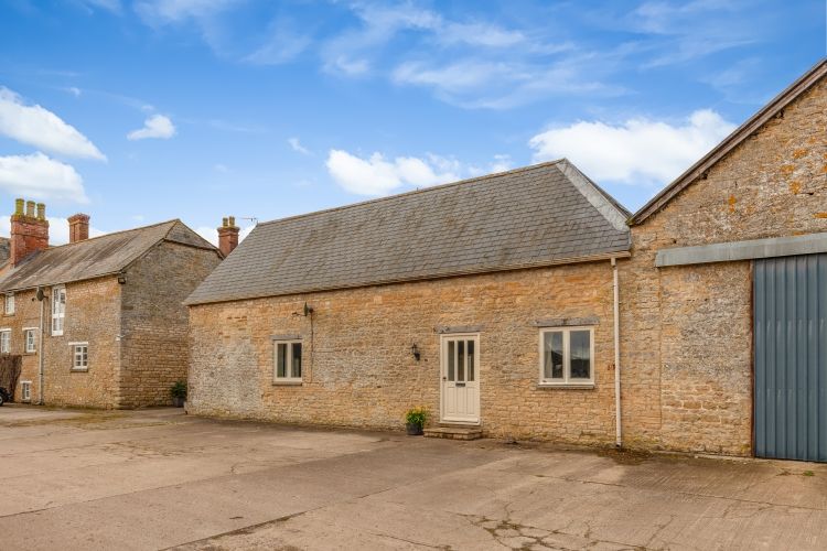 Property photo 2 of 7 127239